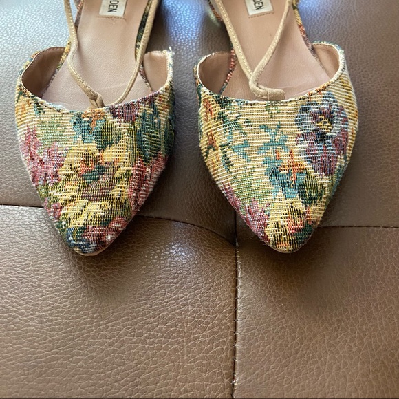 Steve Madden Walkie Floral Flat 7.5 Lace Up - Picture 10 of 12